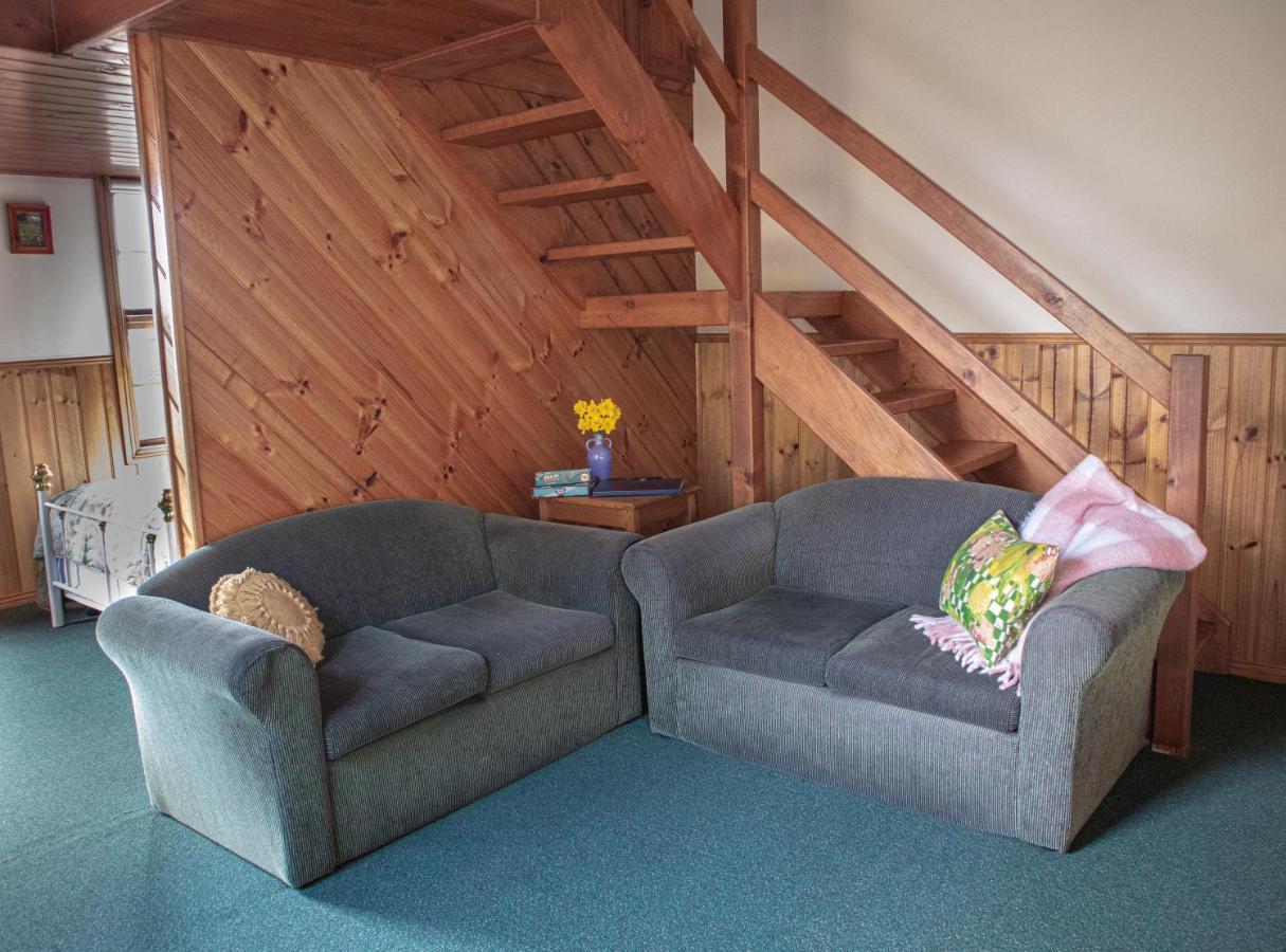 Gaol House Cottages ビチェノ エクステリア 写真