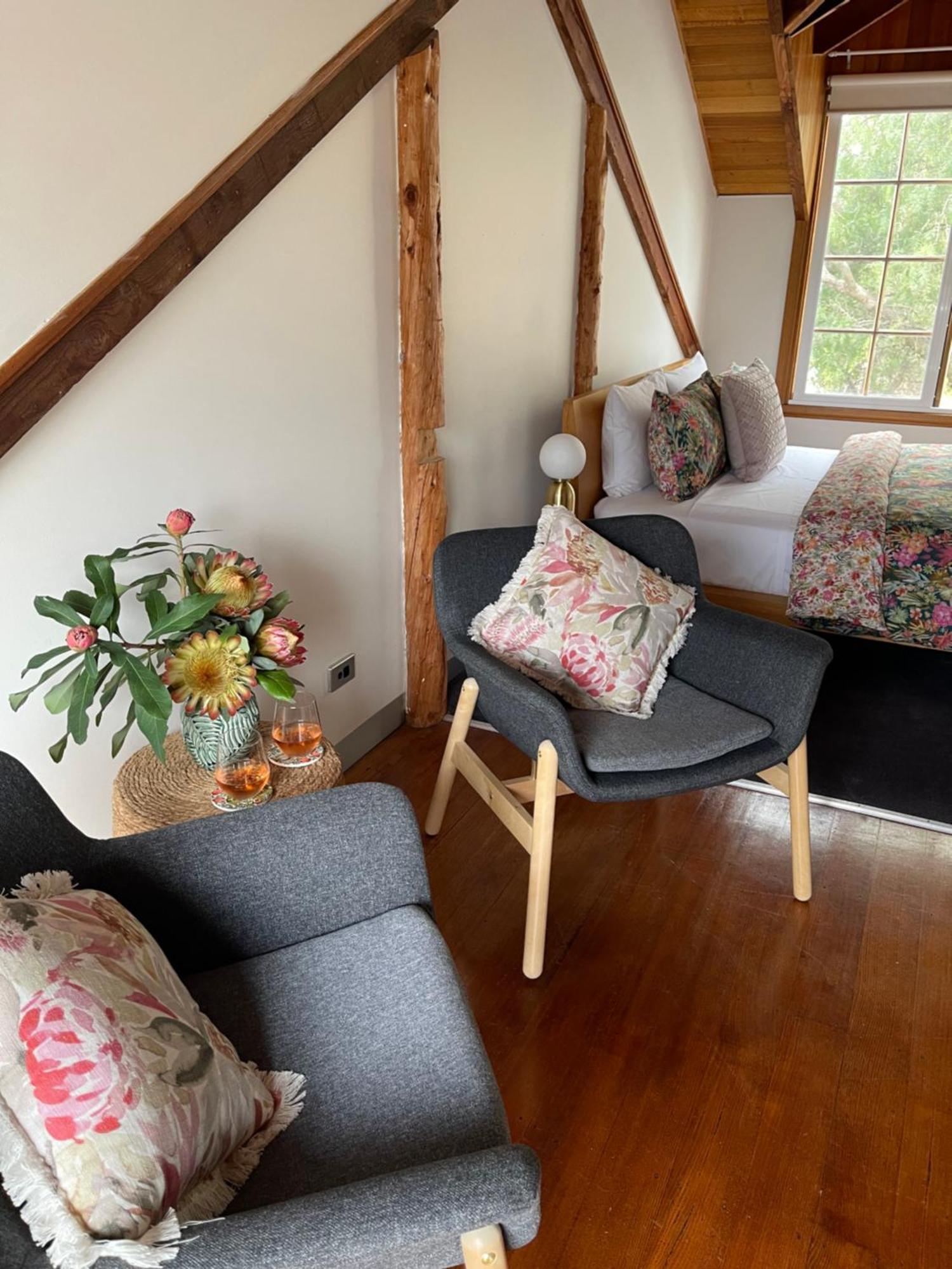 Gaol House Cottages ビチェノ エクステリア 写真